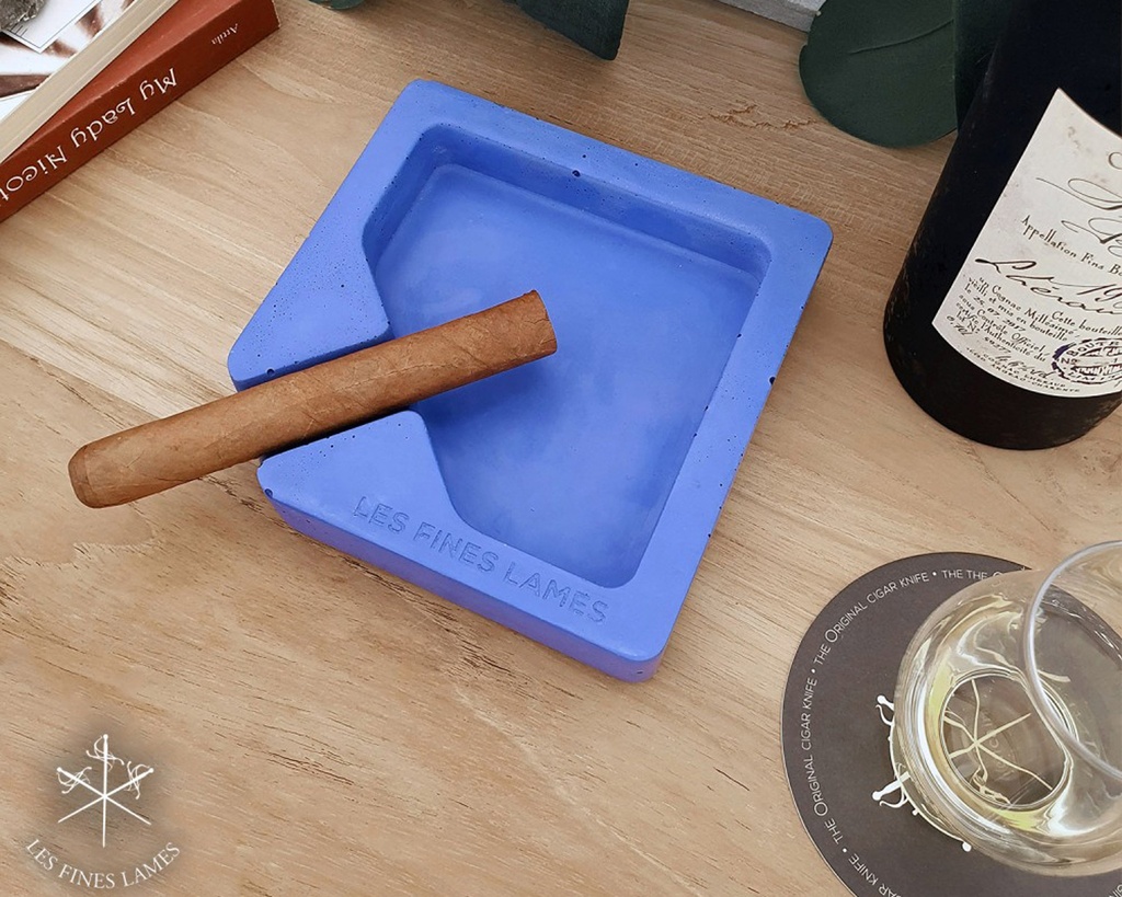 Ashtray - Les Fines Lames Concrete Monad Blue - 1 Cigar